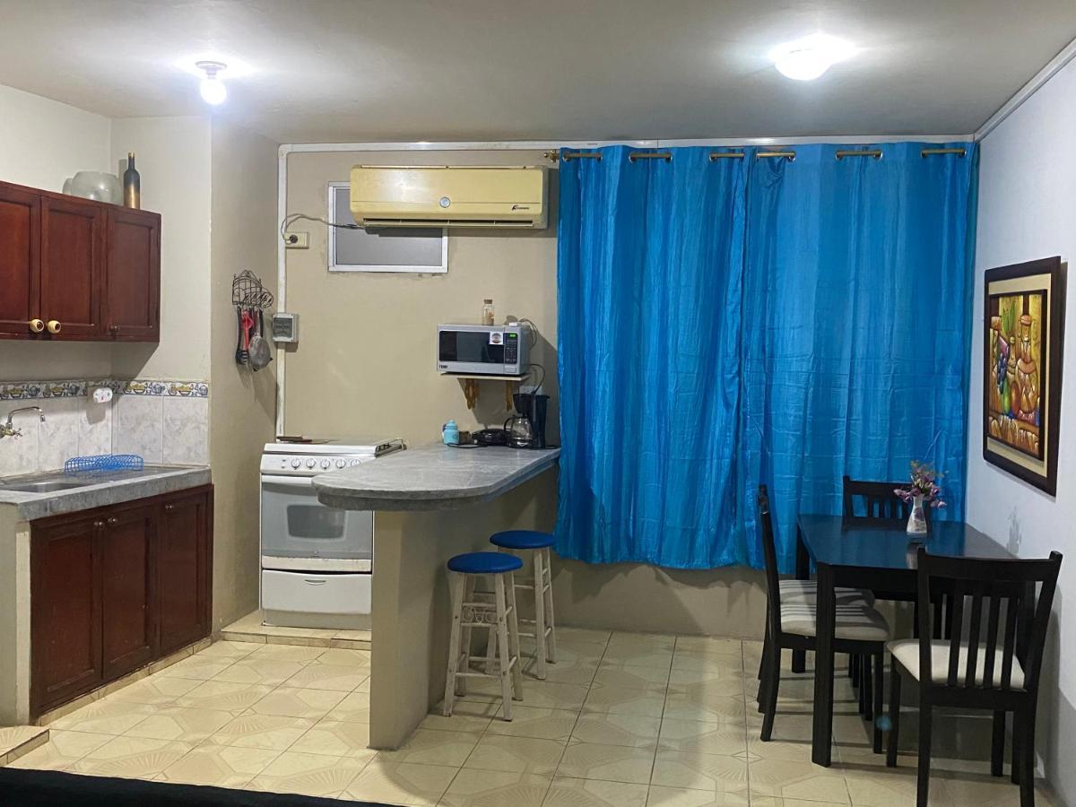 Playa Suites, Cerca Del Malecon Manta Eksteriør bilde